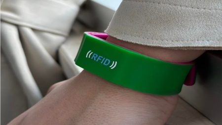 Fitbit’ten İki Yeni Akıllı Bileklik Yolda